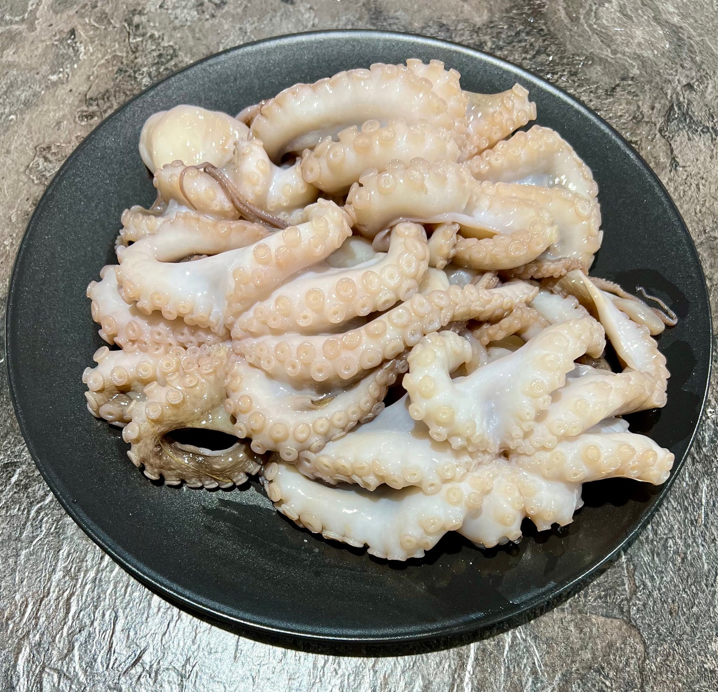 Octopus cleaned & tumbled local 1kg Pack