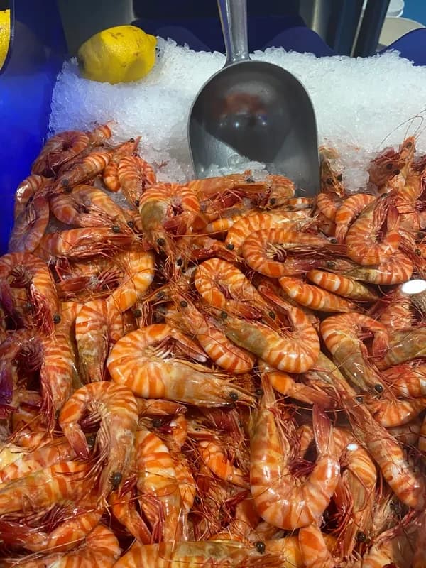 Medium Cooked Tiger Prawns