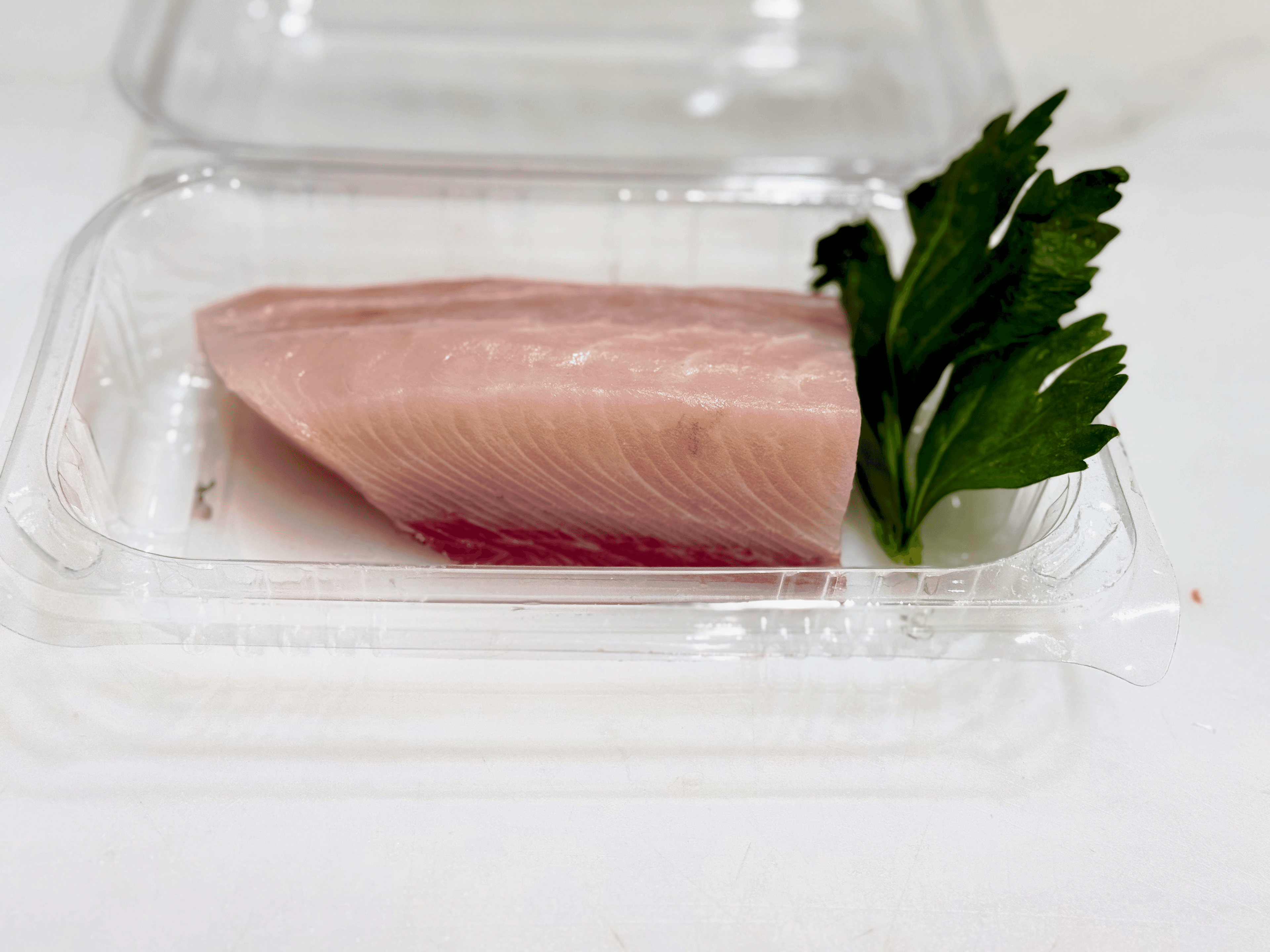 Kingfish sashimi 200g block