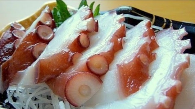 Sashimi Octopus per 500gm pack.