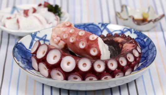 Sashimi Octopus per 500gm pack.